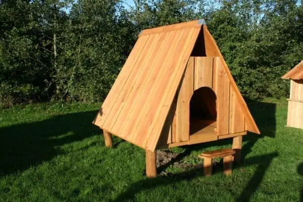 Knapphus, lärk upphöjt - Bild 3
