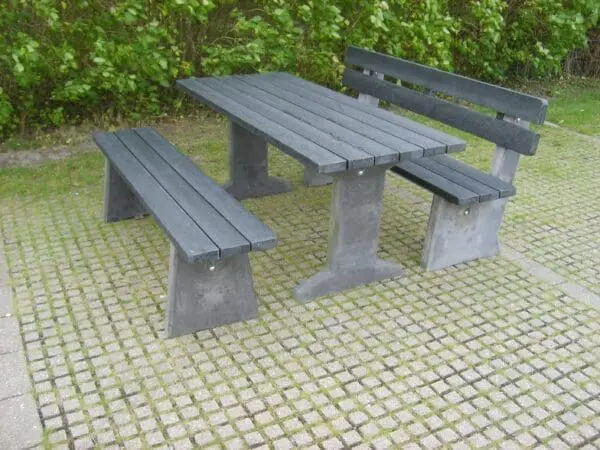 Bänk med rygg i återvunnen plast & betong - Bild 3
