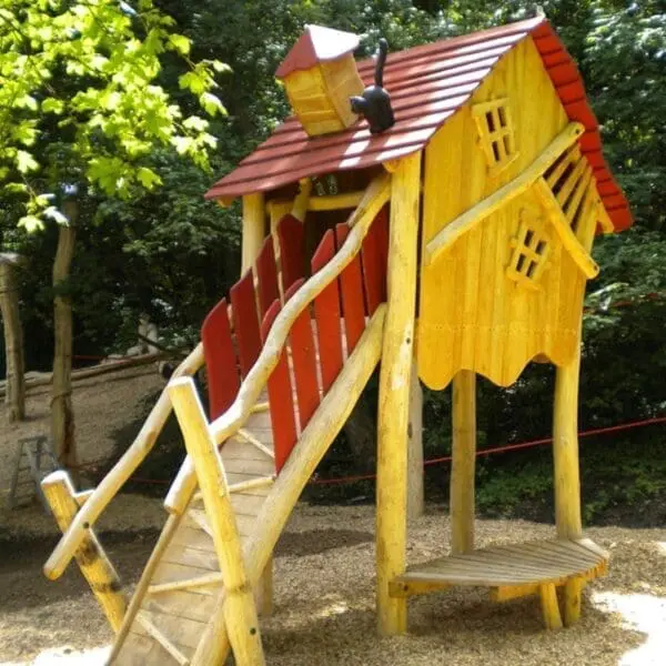 Häxans hus med klätterramp - Bild 3
