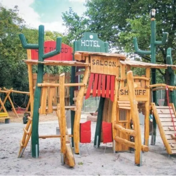 Västerns höga stad - Bild 2