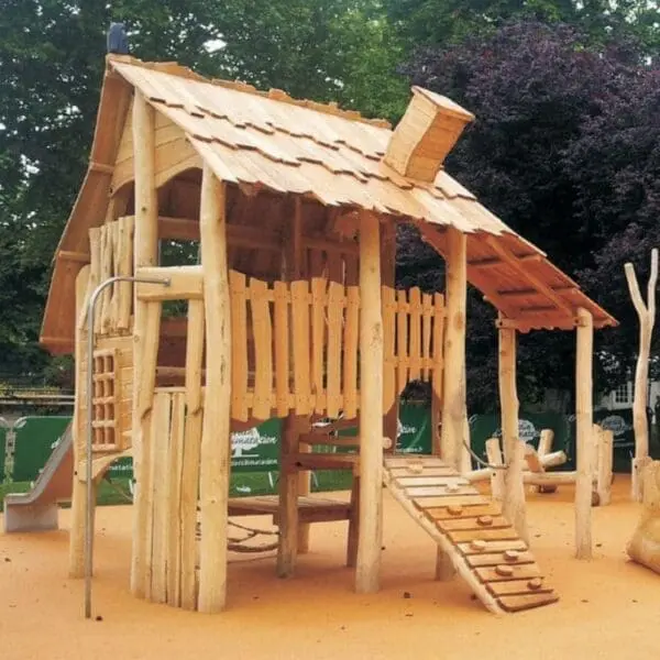 Ponnystall lekhus - Bild 3