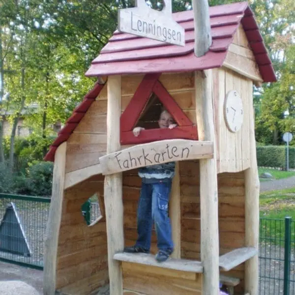 Lilla tågstationen lekhus - Bild 2
