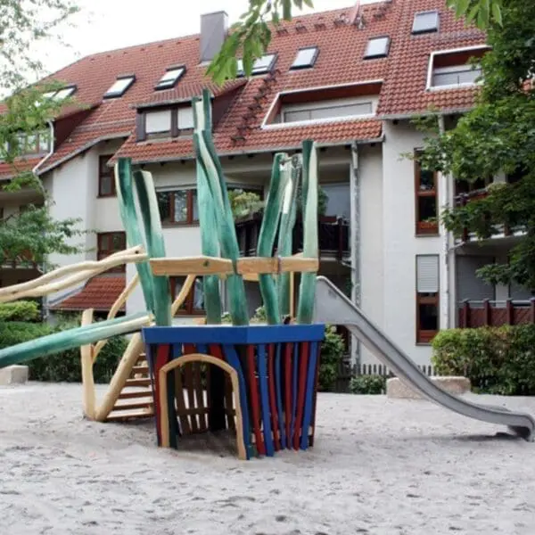 Trädgårdskeramik lekhus - Bild 3