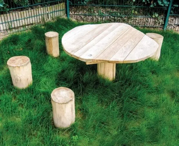 Bord med sittstubbar - Bild 2