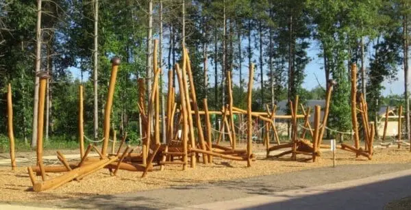 Klätterträdgården Vienne - Bild 2