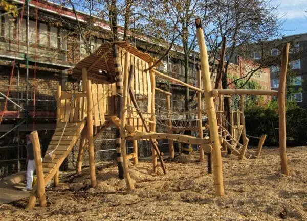 Trädkojekomplex 2 - Bild 2