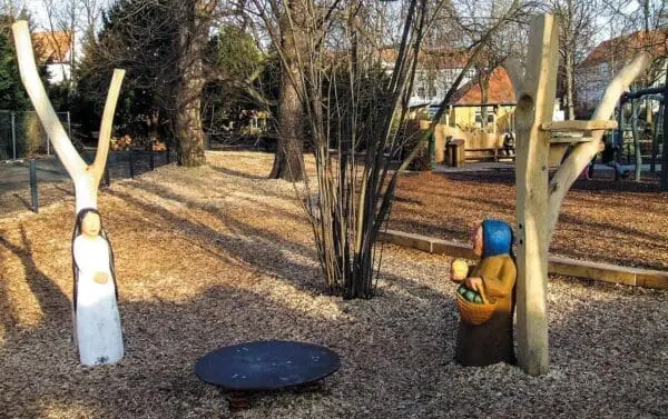 Scen ur Snövit (vipplatta & skulptur N39) - Bild 2