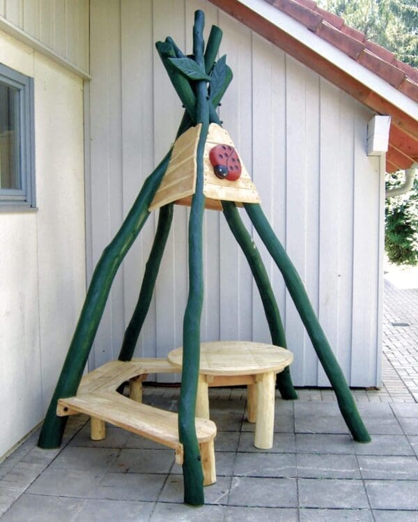 Litet gräshus - sittbänkar med bord - Bild 2